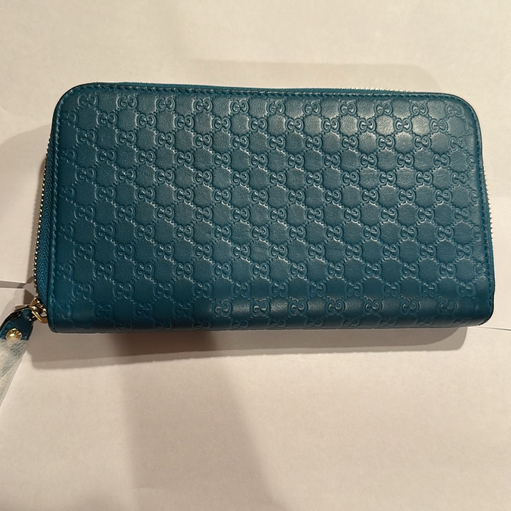 Gucci Teal Embossed Zip Wallet - Picture 3 of 5